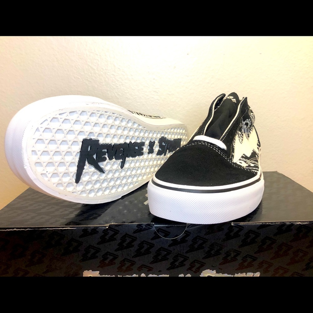 ⚠️SOLD ⚠️Revenge X Storm “Black Rag” sz 11